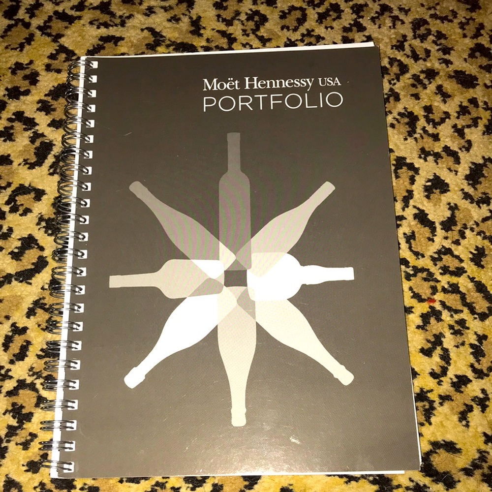 MOET HENNESSY USA Portfolio Booklet